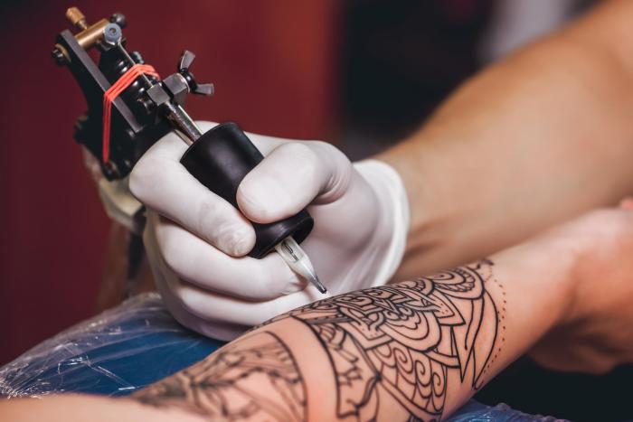 You are currently viewing Behind the Needle: The Art and Science of Tattooing